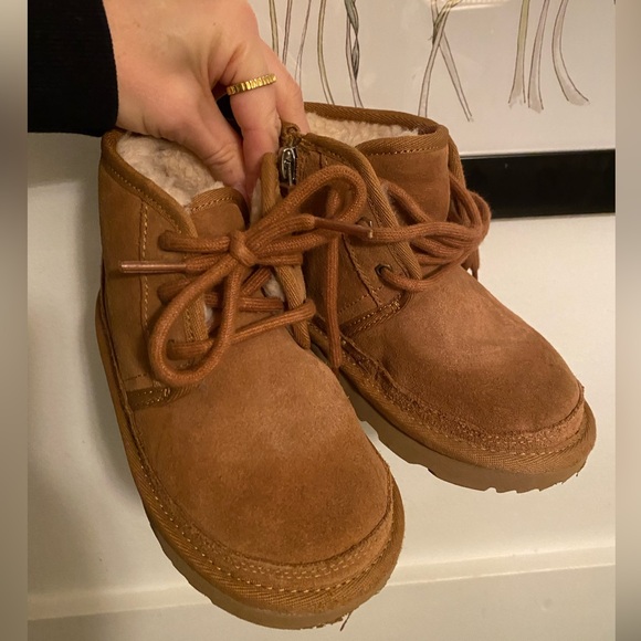Ugg neumel ll boot - 10 kids - Picture 4 of 6